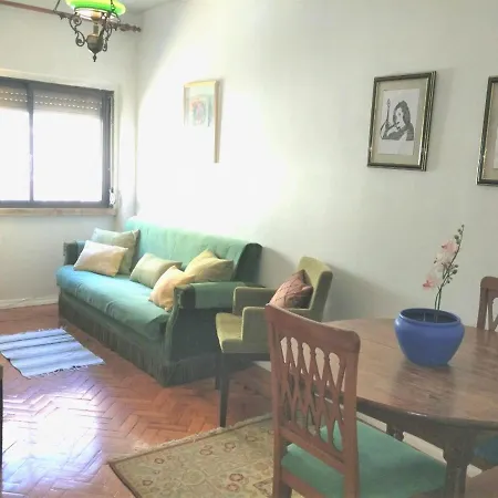 Sabrosa's Flat * Lissabon